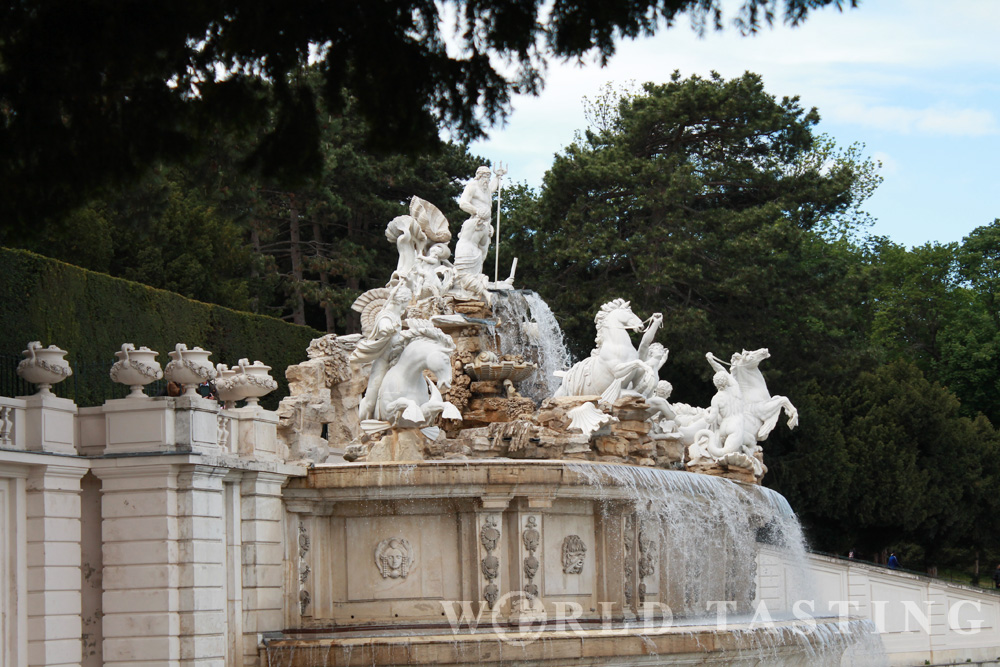 Neptun fountain - Schönbrunn Palace - Vienna