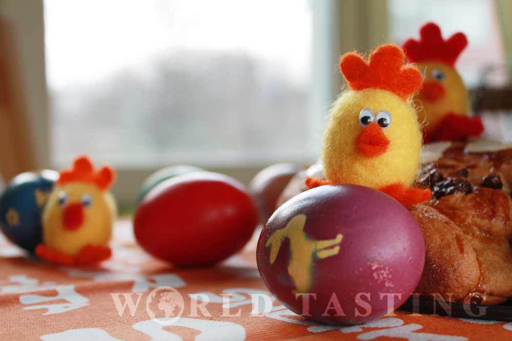 Happy Easter with painted eggs & felted chickens